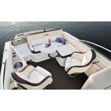 Пластиковый катер Sea Ray 240 Sundeck