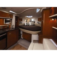 Пластиковый катер Sea Ray 330 Sundancer