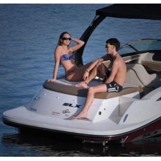 Пластиковый катер Sea Ray 210 SLX